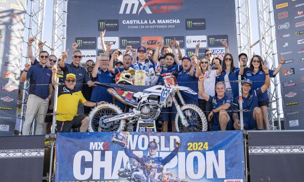 Se Husqvarna Factory Racings MX2-tittelvinnende sesonghøydepunkter